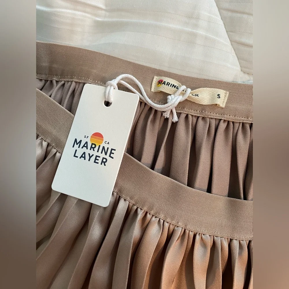 Chelsea Pleated Midi Skirt - Champagne - Picture 9 of 10
